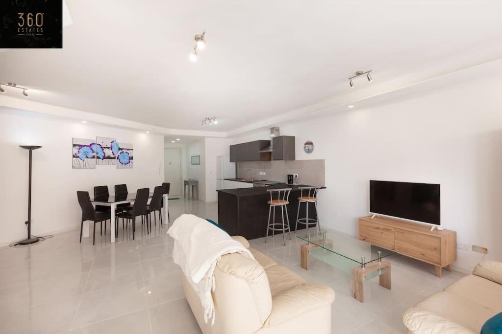 Spacious 2Br Apt In Qawra - Perfect For Families By 360 Estates St. Paul's Bay Exterior photo